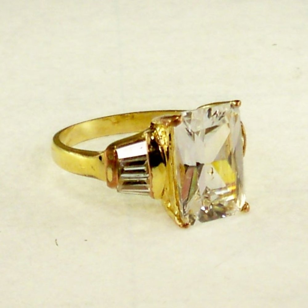 New Radiant Cut Crystals Gold Ring